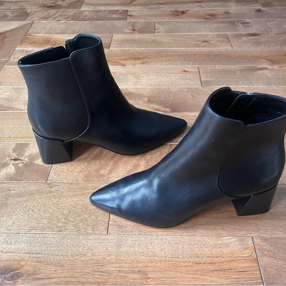 BRAND NEW Cole Haan Catlyn block heel bootie size 5.5